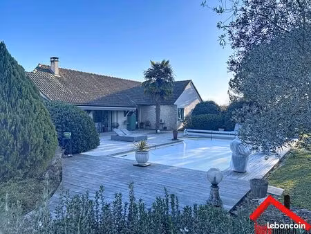 maison 6 pièces 178 m²