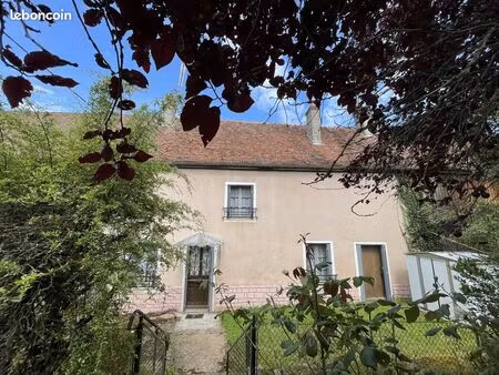 maison 3 pièces 80m² (165m²) avec jardin