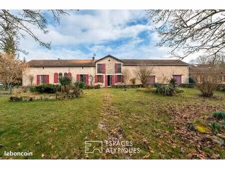 propriété 12 pièces 324 m²