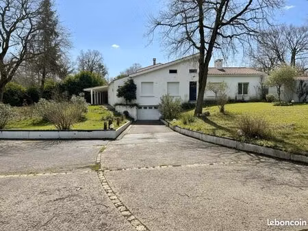 maison 6 pièces 162 m²