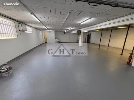 local industriel 200 m²