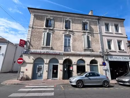 local commercial plein centre