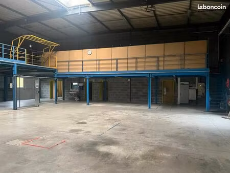 local 1900 m² serre-les-sapins