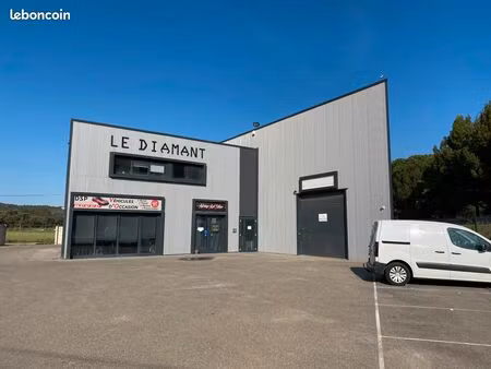 bureaux local commercial entrepôt