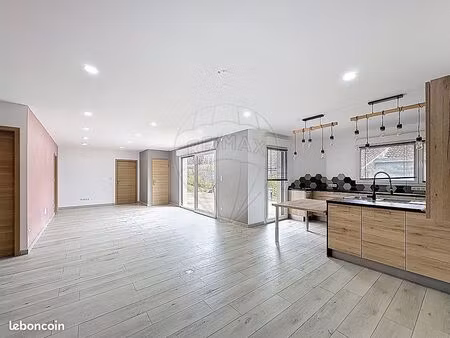 maison 6 pièces 131 m²