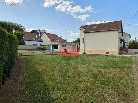 maison 5 pièces 102 m²