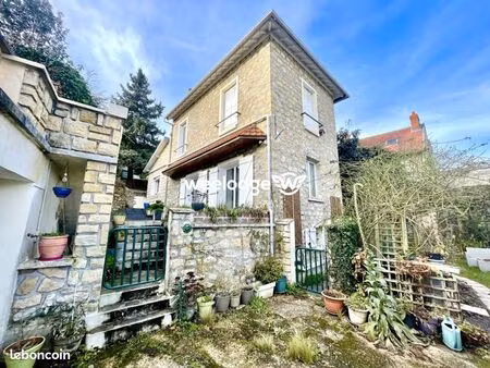 maison 6 pièces 110 m²