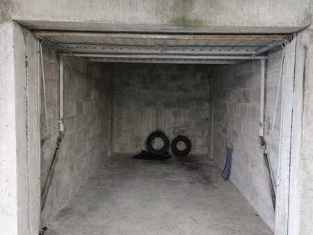 parking box 12m² quimper