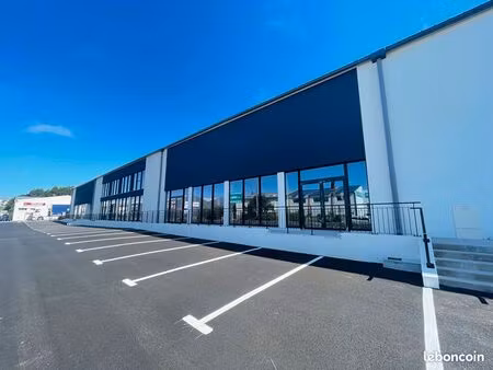 local 456 m² brest