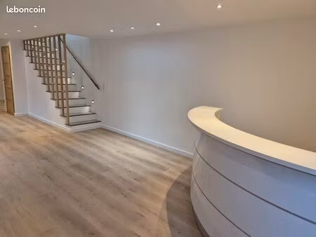 local commercial bureaux