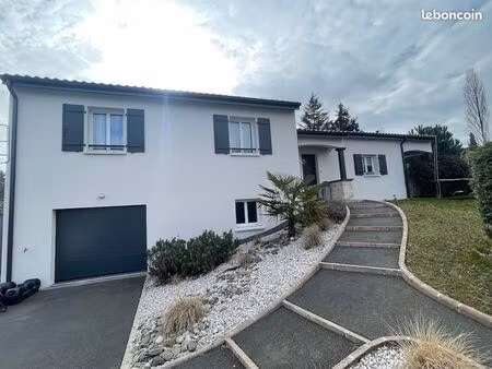 maison 6 pièces 165 m²