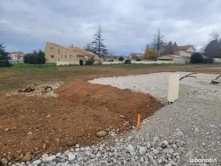 terrain 613 m² bourg les valence