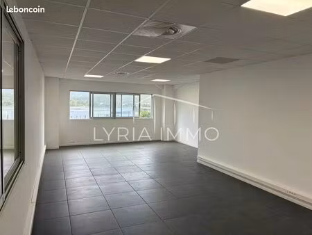 bureaux 310 m² fréjus