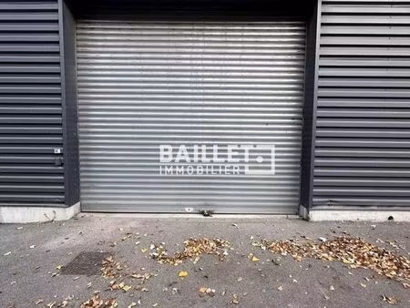 entrepôt 90 m² fréjus