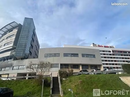 local commercial 97 m²