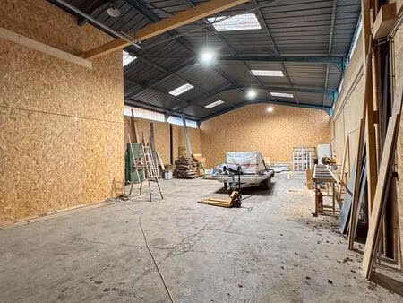 local d'activité 250m²