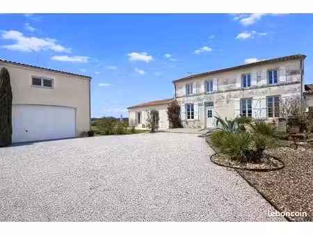 maison 6 pièces 157 m²