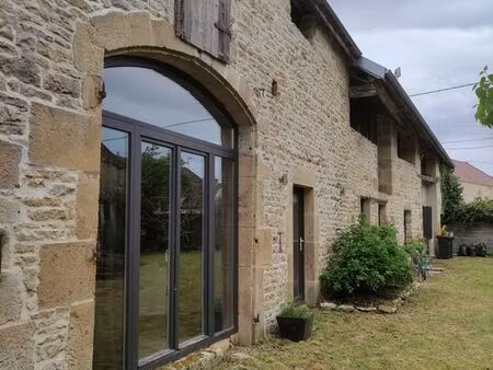 belle longère en pierres du pays à 21500 savoisy