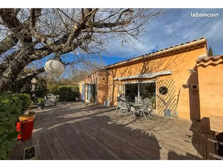 villa provençale plain-pied 140m²  3 chambres  garage  carport  5000m² de terrain