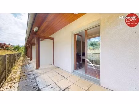 immeuble 454 m² cléron