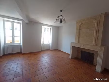 immeuble 240 m² jonzac