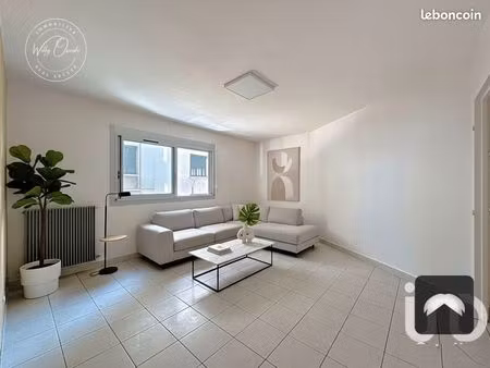 rare à toulon : loue t1 lumineux de 38m² – secteur saint roch