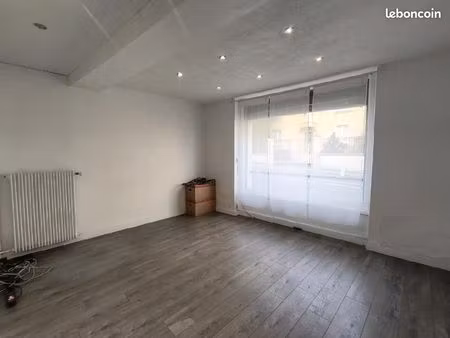 local commercial 55 m²