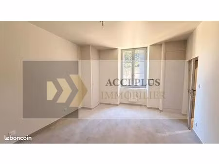 bureaux  local commercial 18 m² uzès