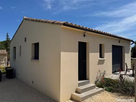 villa 4 pièces 70 m²