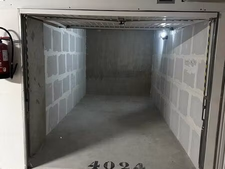 box/garage - stationnement/stockage - 12 ㎡