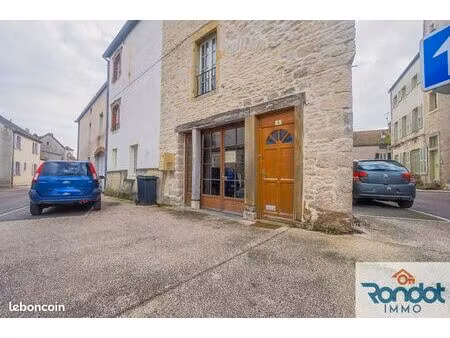 local commercial 77 m² gemeaux