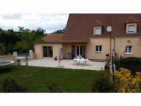 maison t5 avec balcon et terrasse