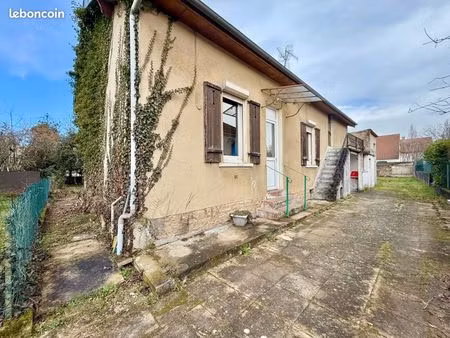 maison 2 pièces 65 m²