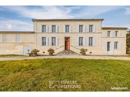 maison 7 pièces 300 m²