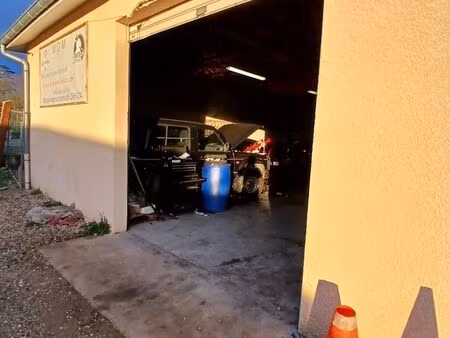 entrepot et bureaux 200 m² - ideal pour artisan