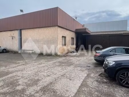 local 600 m² fréjus