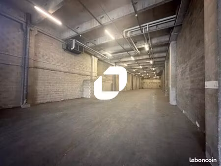 local d'activité 750 m²