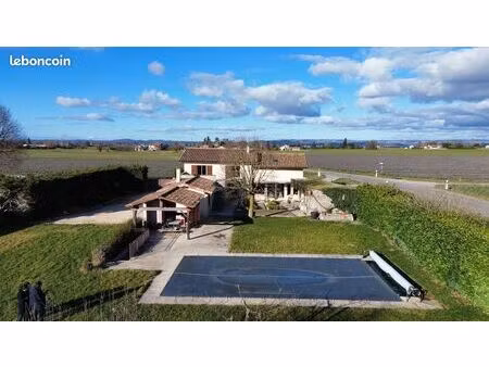 ferme 5 pièces 230 m²