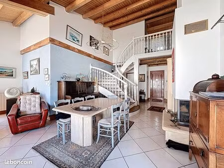 maison 5 pièces 142 m²