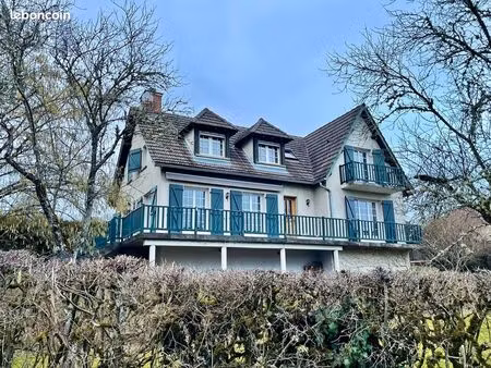 maison 6 pièces 166 m²