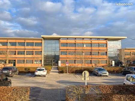bureaux parc valmy 125m2 rénovés au pied du tram - direct propriétaire