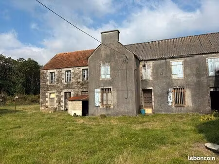 corps de ferme sur terrain de 5500 m2