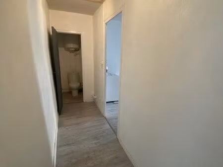 studio 1 pièce 32 m²