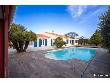 maison 5 pièces 204 m²