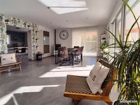 maison 7 pièces 165 m²