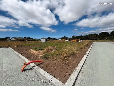 terrain constructible en petit lotissement