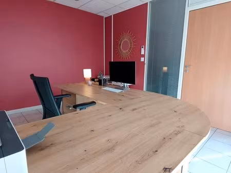 loue bureau individuel à l'heure ou à la journée