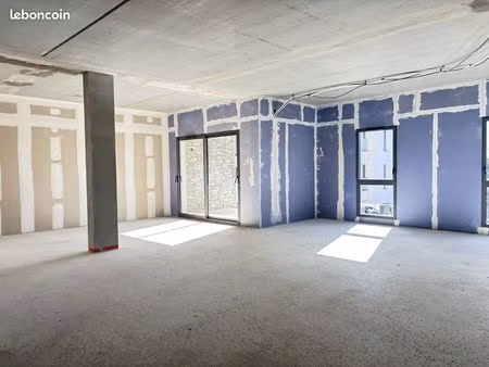 bureaux 74 m² sanary-sur-mer