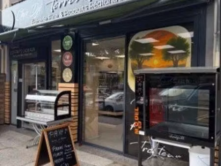 épicerie  fonds de commerce 92 m² six-fours-les-plages