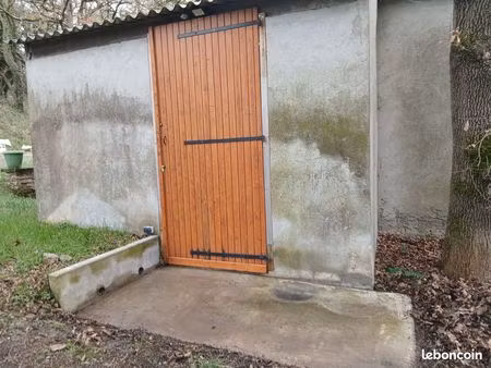 local / box de 30m3 (8m2)